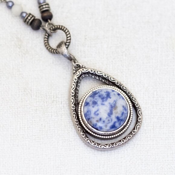 18 inch, Vintage Round Circle Sky Teardrop Stone Silver Tone Necklace - T22 - Picture 1 of 3